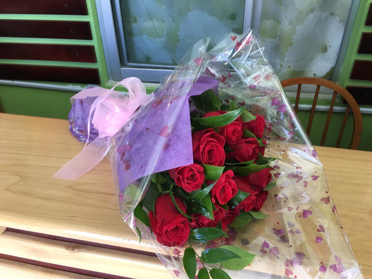 Love Rose Gift Wrap